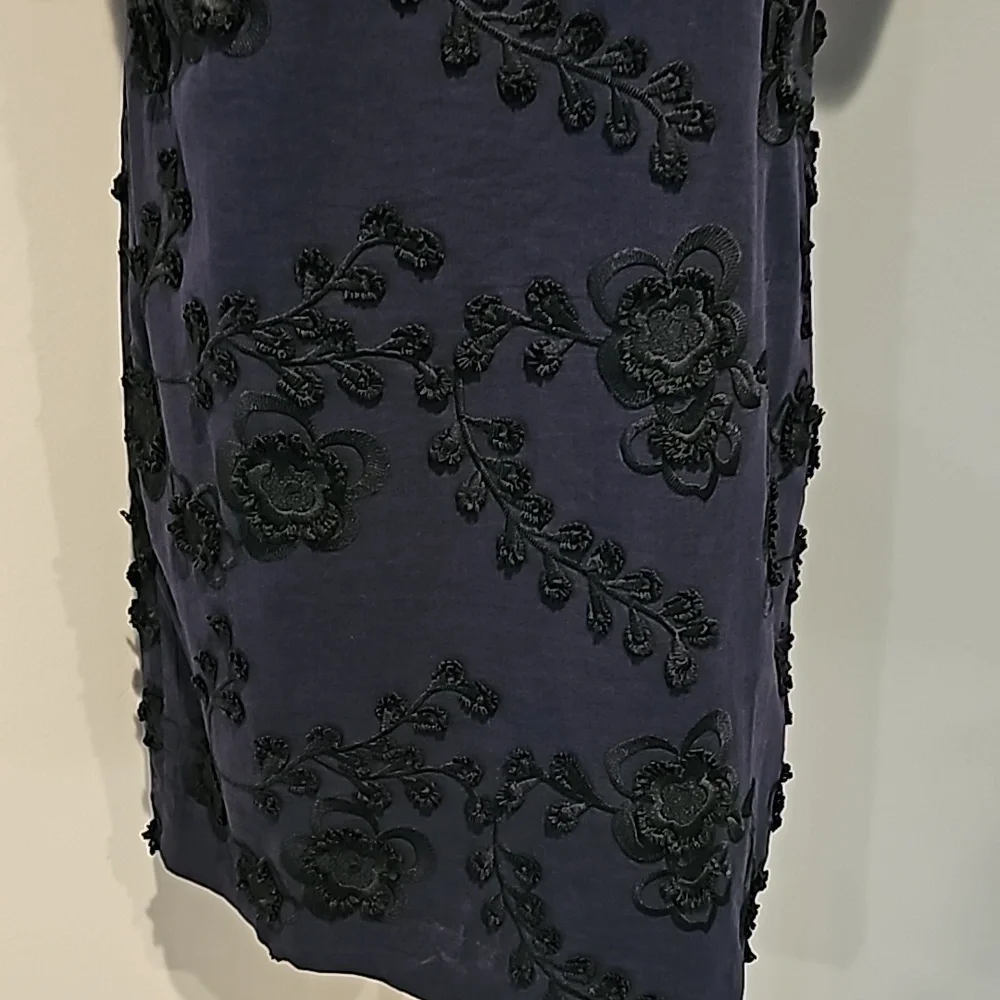 Banana Republic Navy Embroidered Jacquard Dress size 6 - Picture 3 of 7